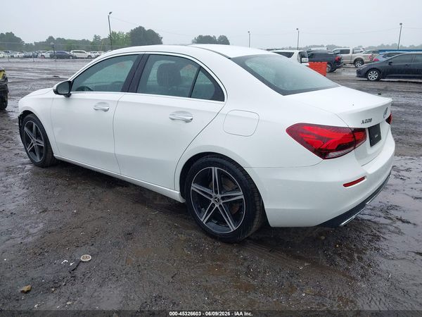 2021 MERCEDES-BENZ A 220 A220