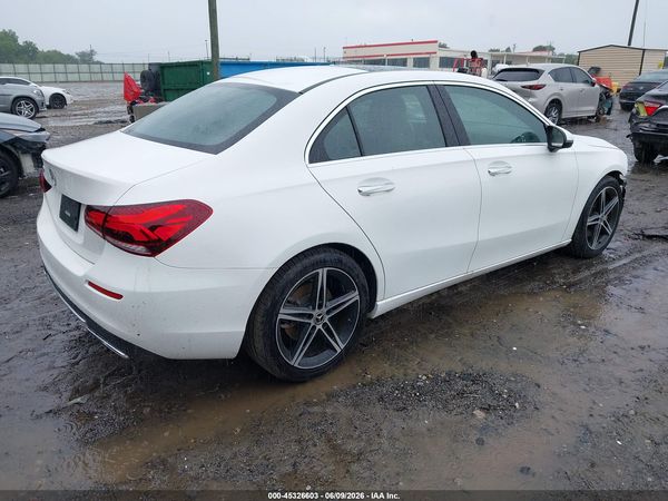 2021 MERCEDES-BENZ A 220 A220