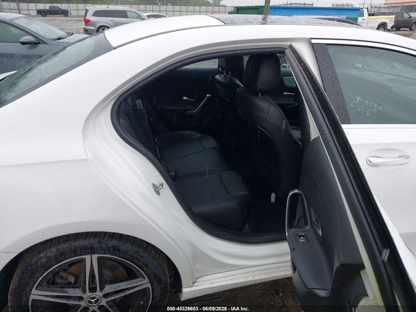 2021 MERCEDES-BENZ A 220 A220