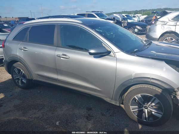 2022 KIA NIRO LXS