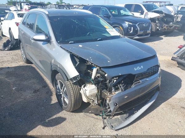 2022 KIA NIRO LXS
