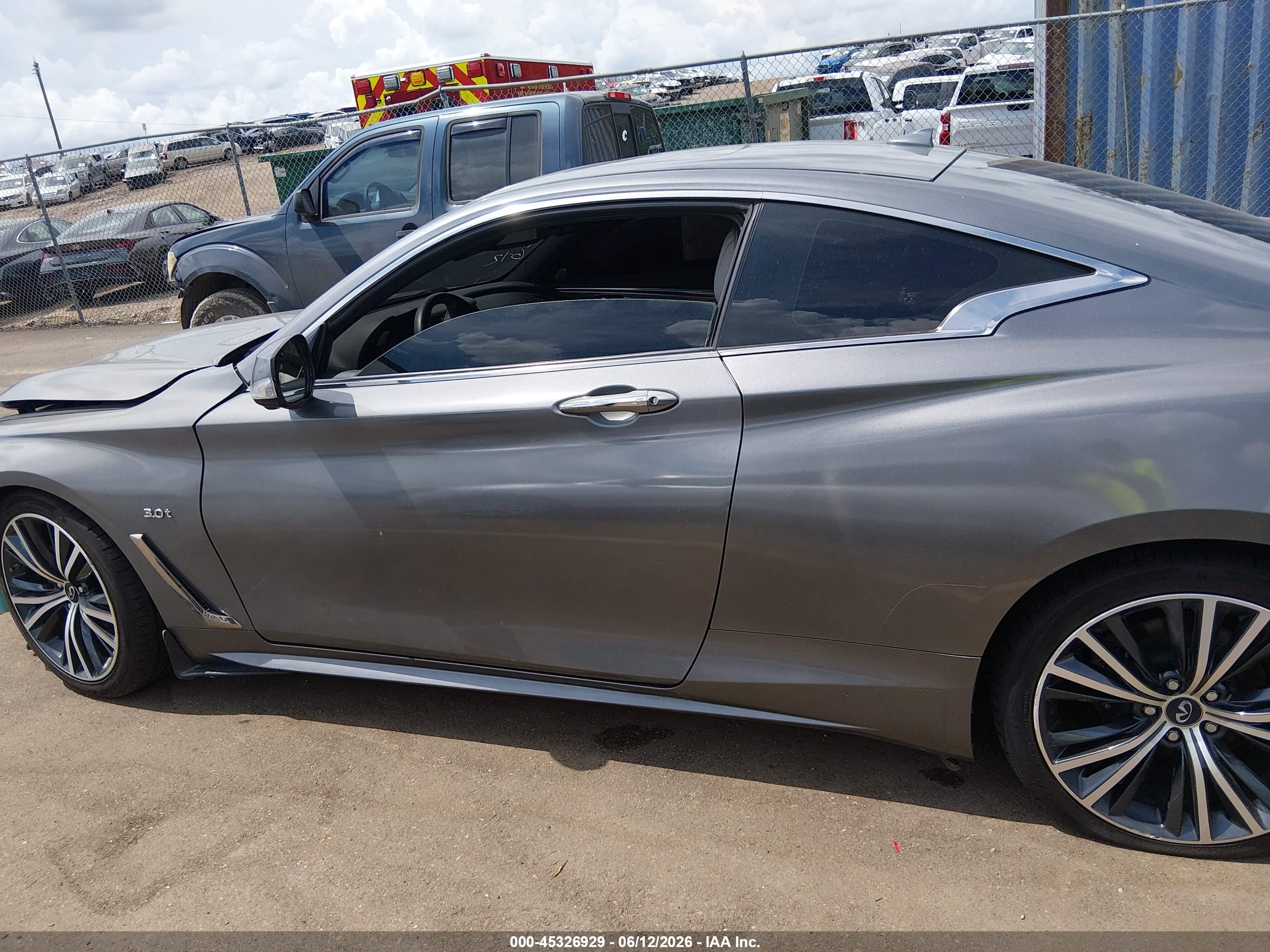2021 INFINITI Q60 LUXE