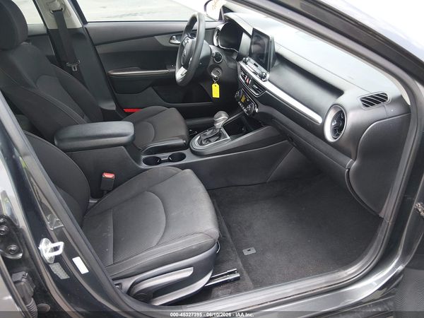 2019 KIA FORTE LXS