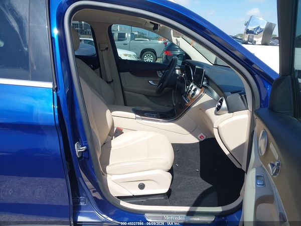 2020 MERCEDES-BENZ GLC 300 4MATIC