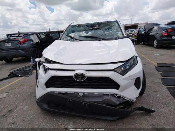 2022 TOYOTA RAV4 LE