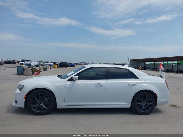 2023 CHRYSLER 300
