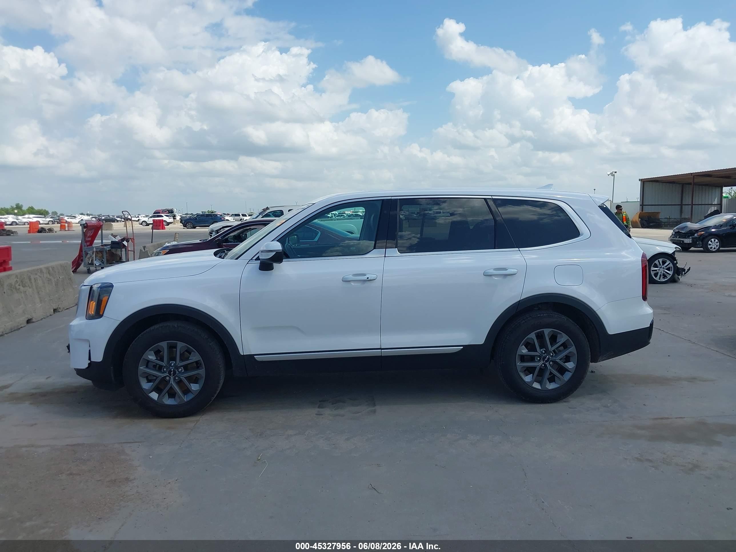 2025 KIA TELLURIDE LX