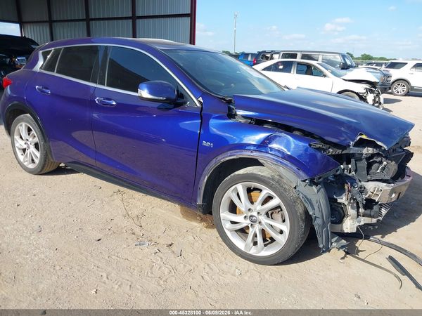 2017 INFINITI QX30