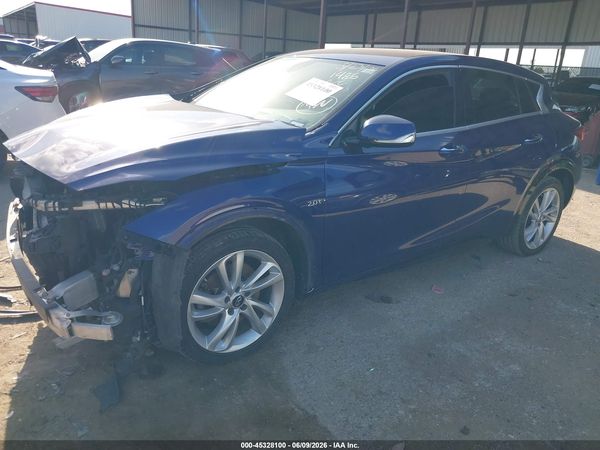 2017 INFINITI QX30