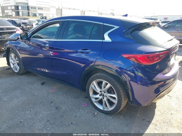 2017 INFINITI QX30