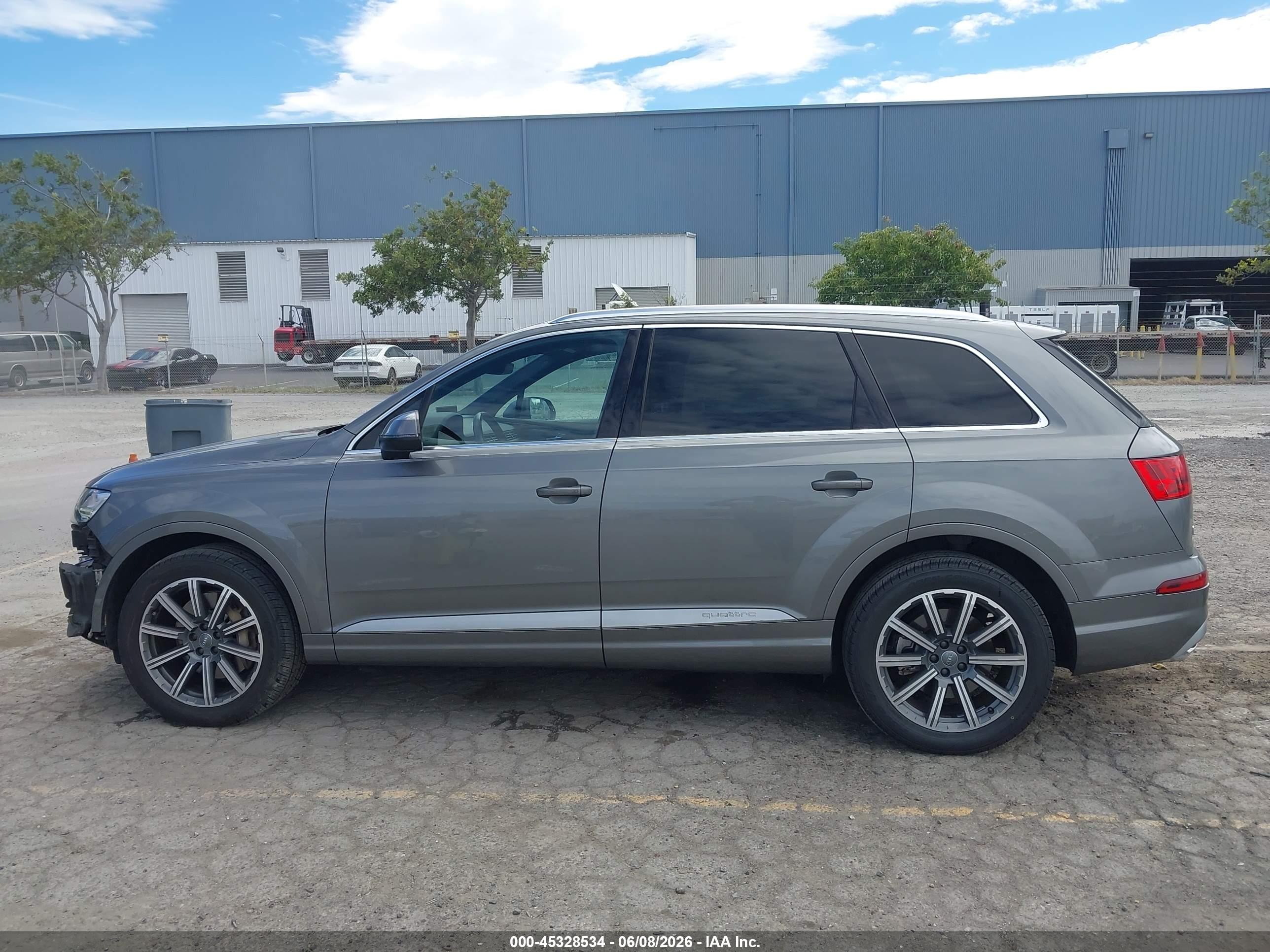 2017 AUDI Q7 3.0T PREMIUM