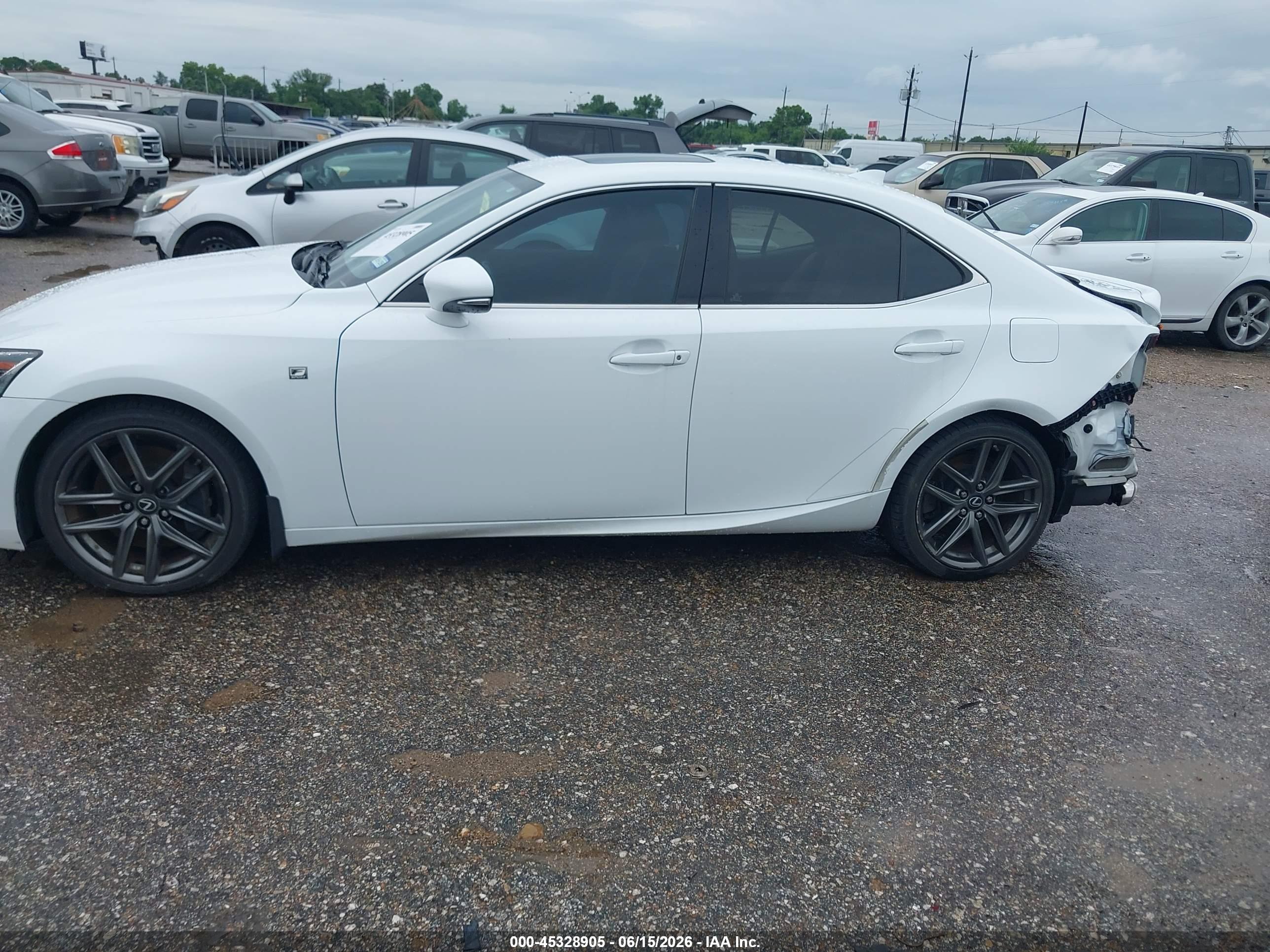 2017 LEXUS IS 200T