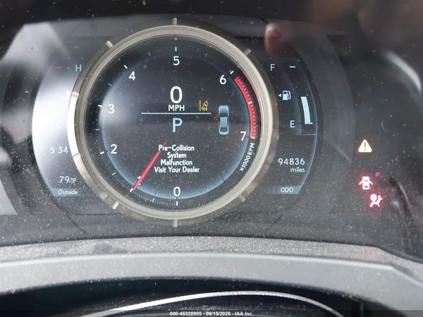 2017 LEXUS IS 200T