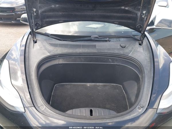 2018 TESLA MODEL 3 LONG RANGE/PERFORMANCE