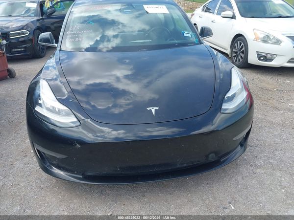 2018 TESLA MODEL 3 LONG RANGE/PERFORMANCE