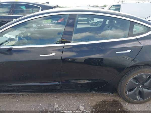 2018 TESLA MODEL 3 LONG RANGE/PERFORMANCE
