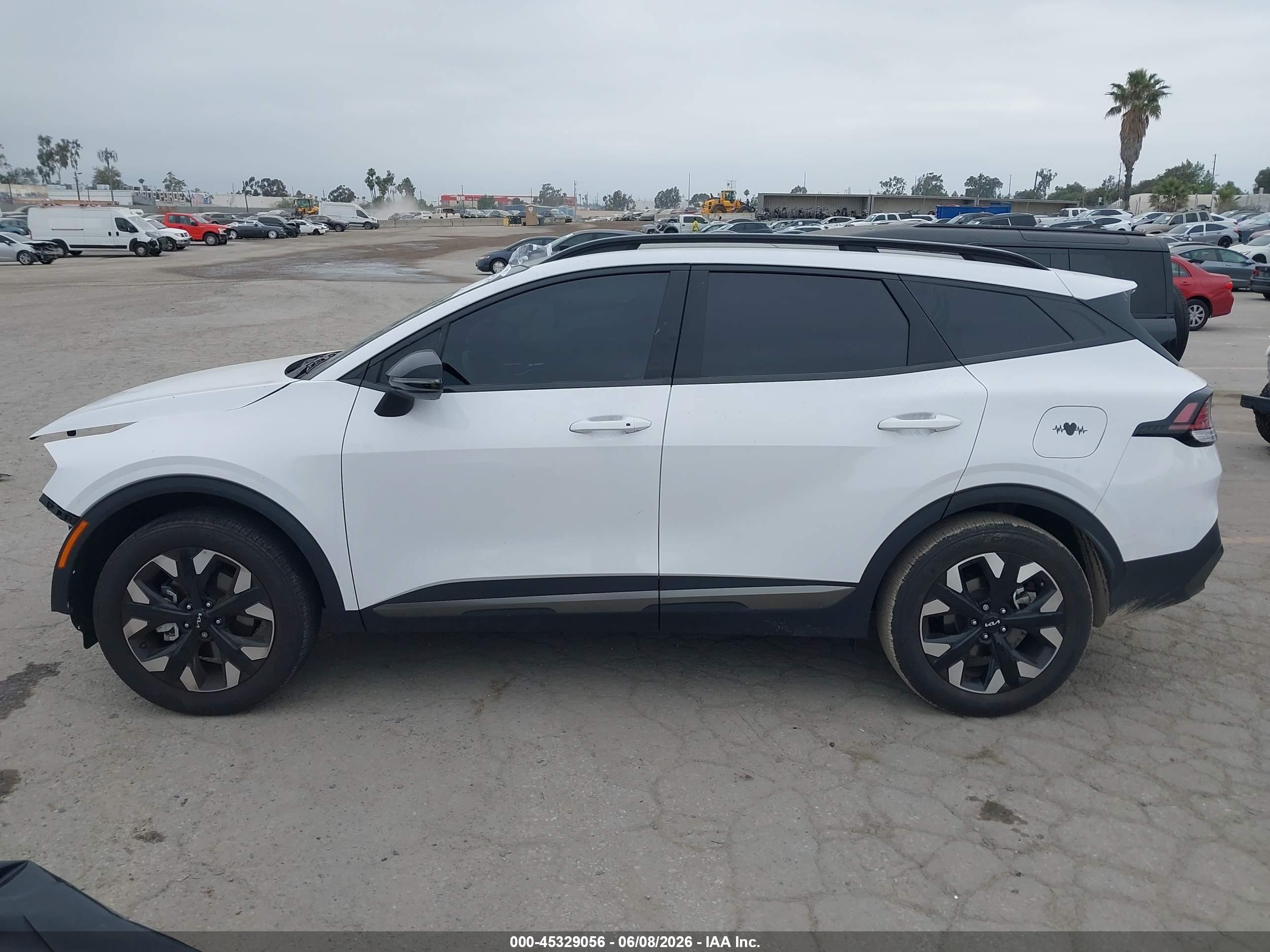 2024 KIA SPORTAGE X-LINE