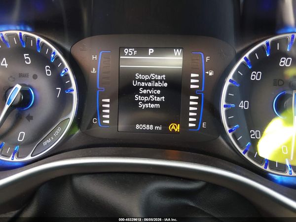 2021 CHRYSLER VOYAGER LX