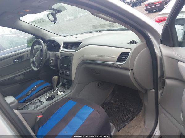 2015 CHEVROLET TRAVERSE LS — I5