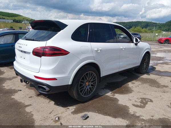 2017 PORSCHE CAYENNE PLATINUM EDITION