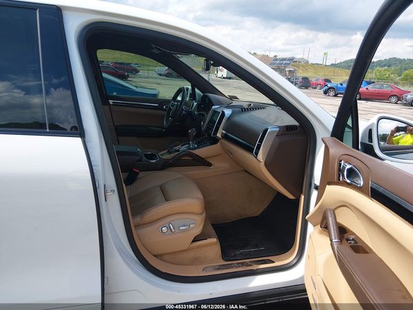 2017 PORSCHE CAYENNE PLATINUM EDITION