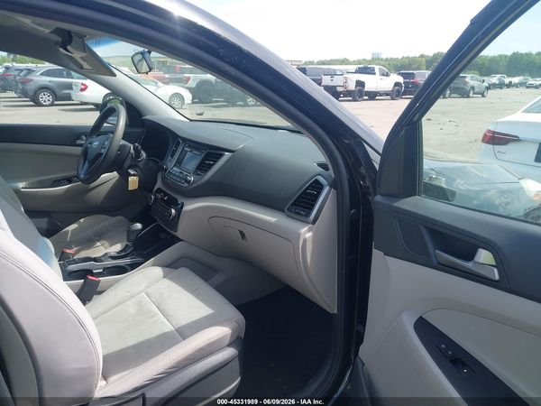 2018 HYUNDAI TUCSON SE