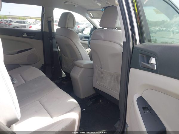 2018 HYUNDAI TUCSON SE