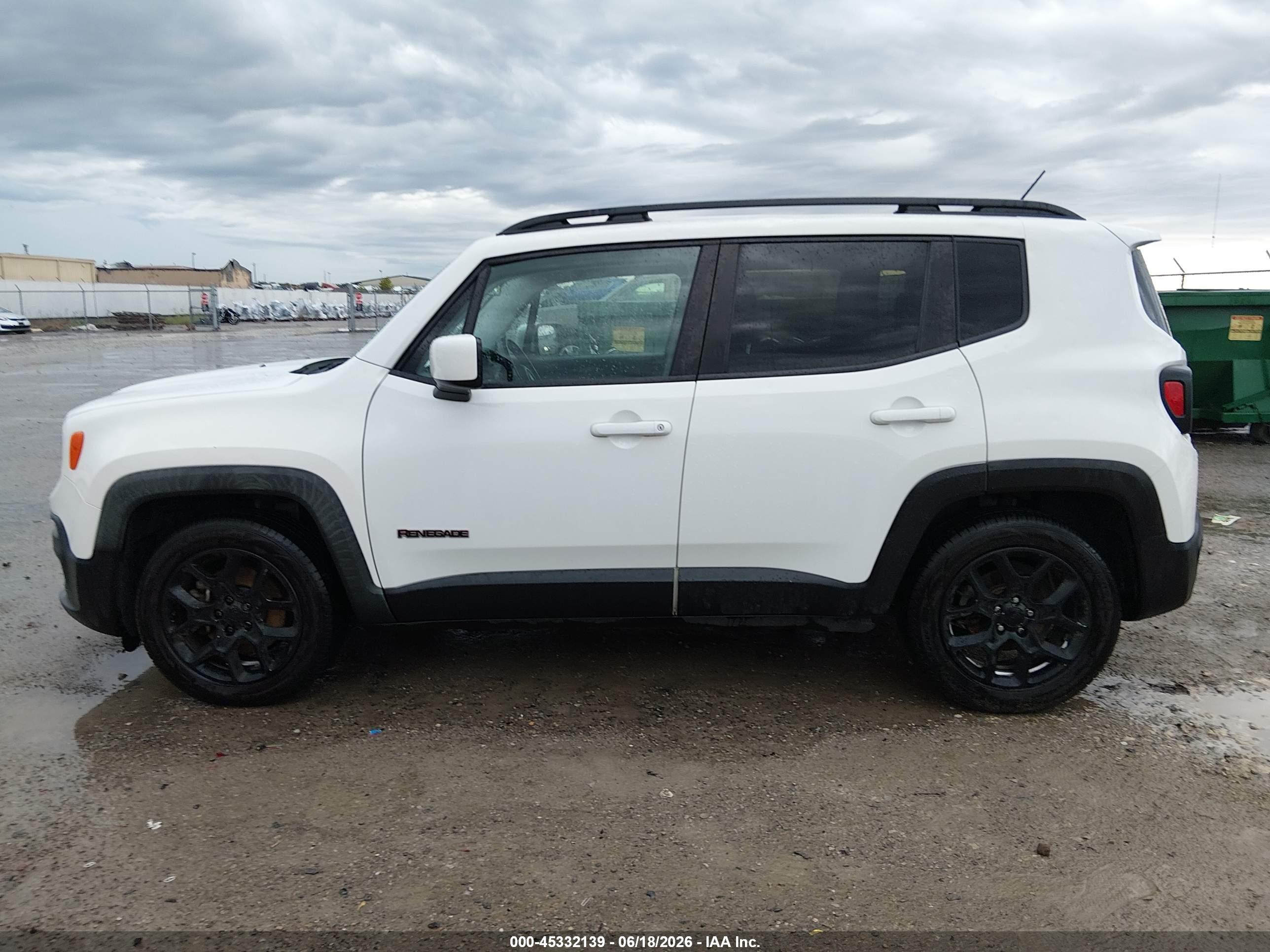 2017 JEEP RENEGADE LATITUDE FWD