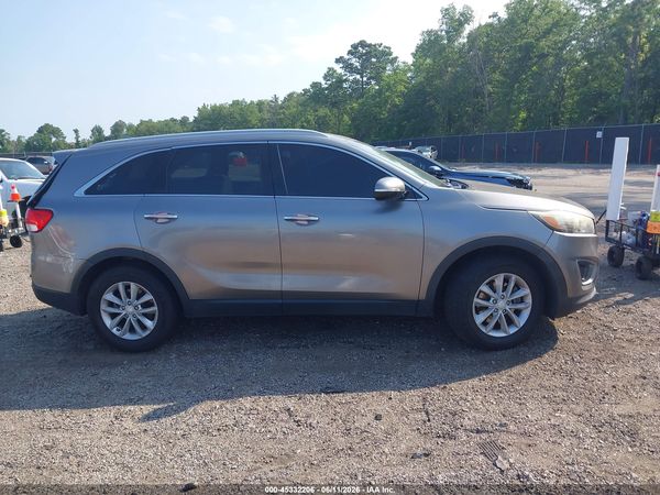 2017 KIA SORENTO 2.4L LX