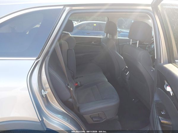 2017 KIA SORENTO 2.4L LX