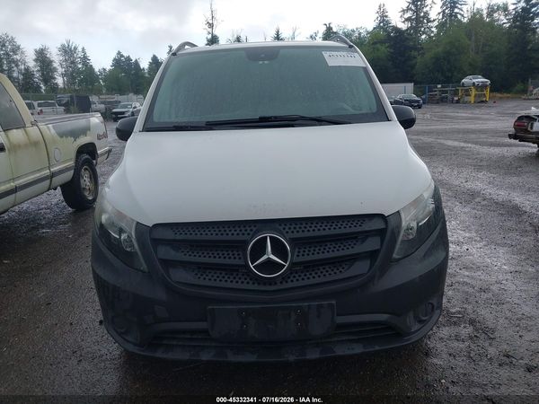 2018 MERCEDES-BENZ METRIS