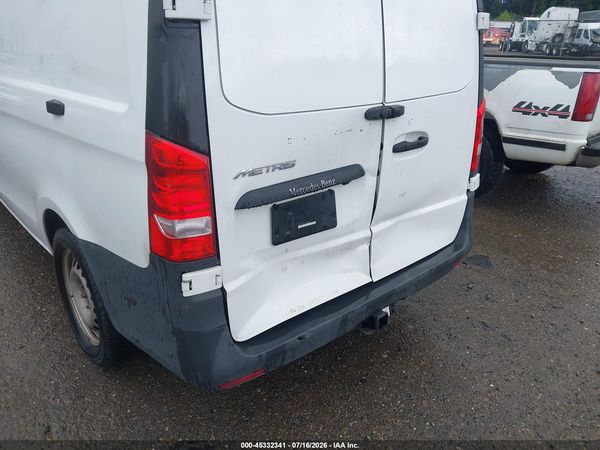 2018 MERCEDES-BENZ METRIS