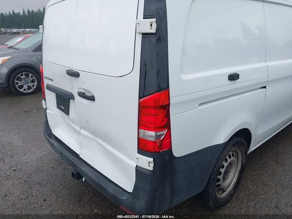 2018 MERCEDES-BENZ METRIS