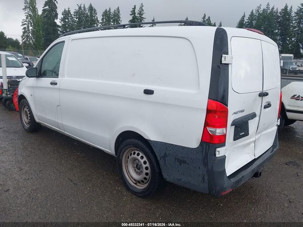 2018 MERCEDES-BENZ METRIS