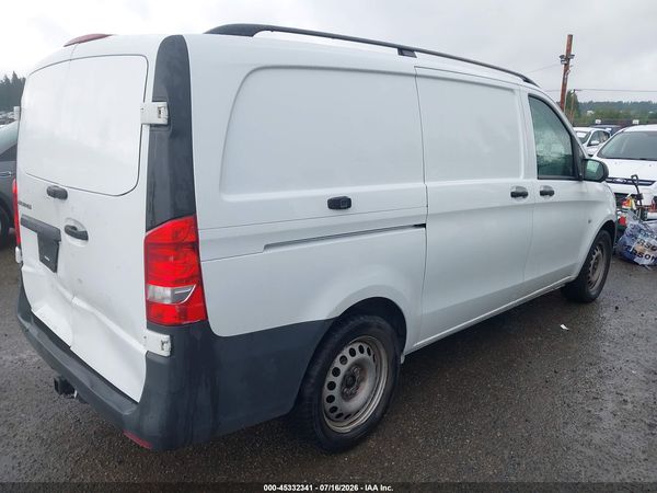 2018 MERCEDES-BENZ METRIS