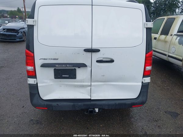 2018 MERCEDES-BENZ METRIS