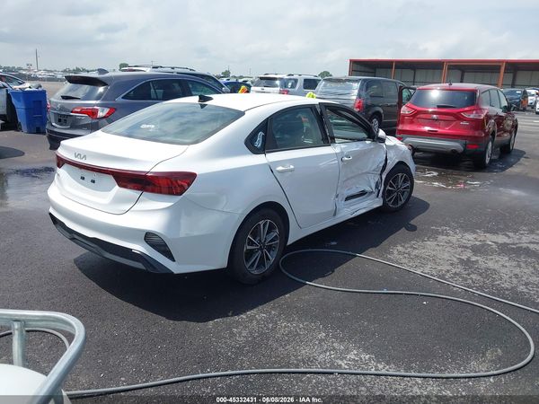 2023 KIA FORTE LXS