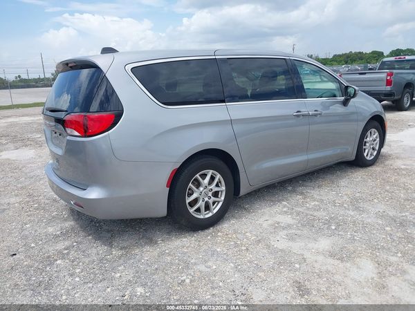 2021 CHRYSLER VOYAGER LX