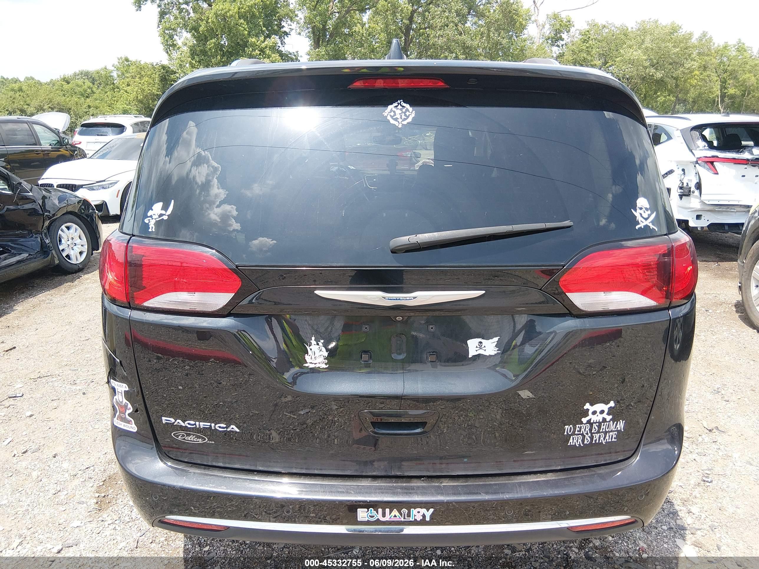 2017 CHRYSLER PACIFICA TOURING-L PLUS