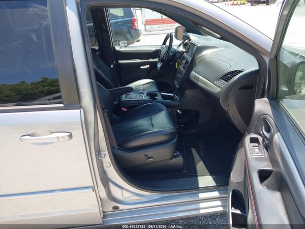 2017 DODGE GRAND CARAVAN GT — I5