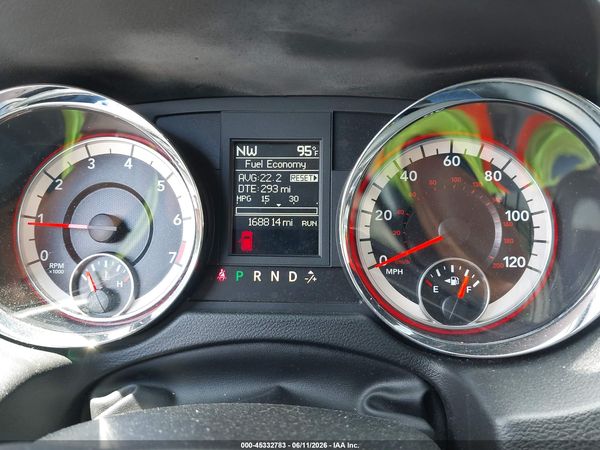 2017 DODGE GRAND CARAVAN GT — I7