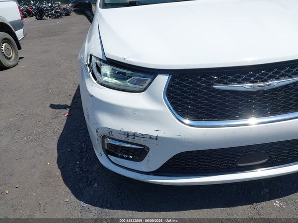2024 CHRYSLER PACIFICA TOURING L — I6