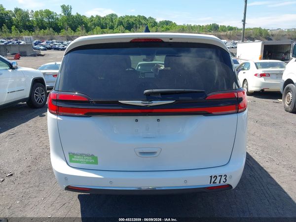 2024 CHRYSLER PACIFICA TOURING L — I119