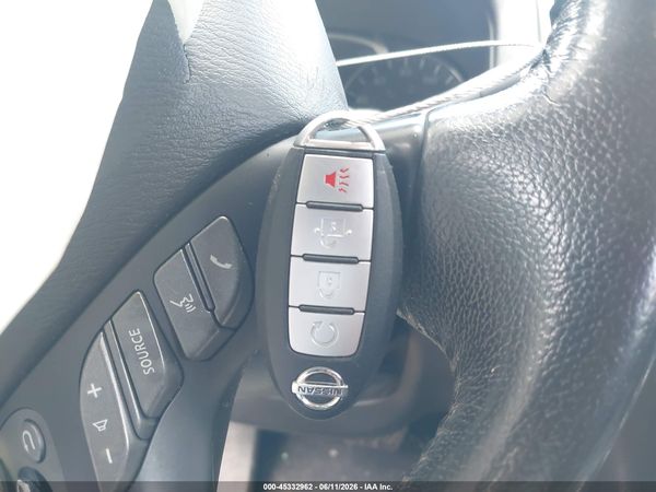 2018 NISSAN PATHFINDER SV