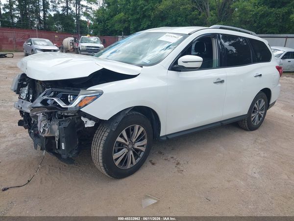 2018 NISSAN PATHFINDER SV