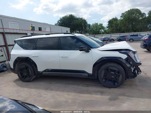 2024 KIA EV9 GT-LINE