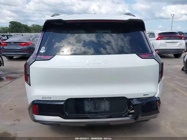 2024 KIA EV9 GT-LINE