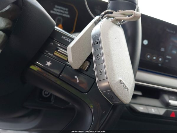 2024 KIA EV9 GT-LINE