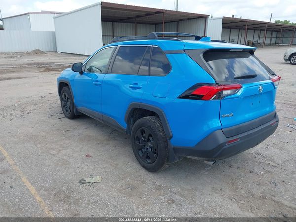 2020 TOYOTA RAV4 LE