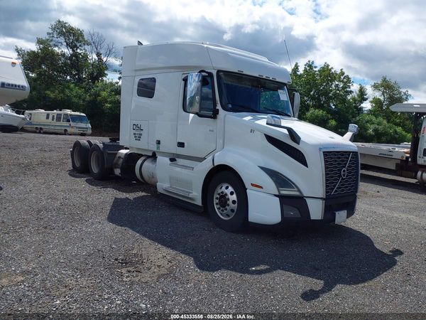 2019 VOLVO VNL